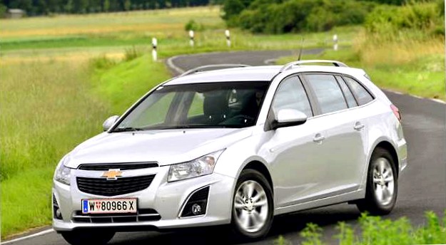 Chevrolet cruze station wagon in the driving report
